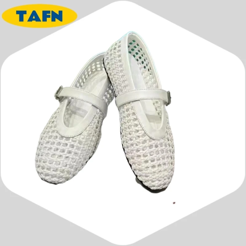 

European and American Style Buckle 25 Pumps Retro Flat Shoes Advanced Texture Trendy Comfortable and Beautiful AD1811