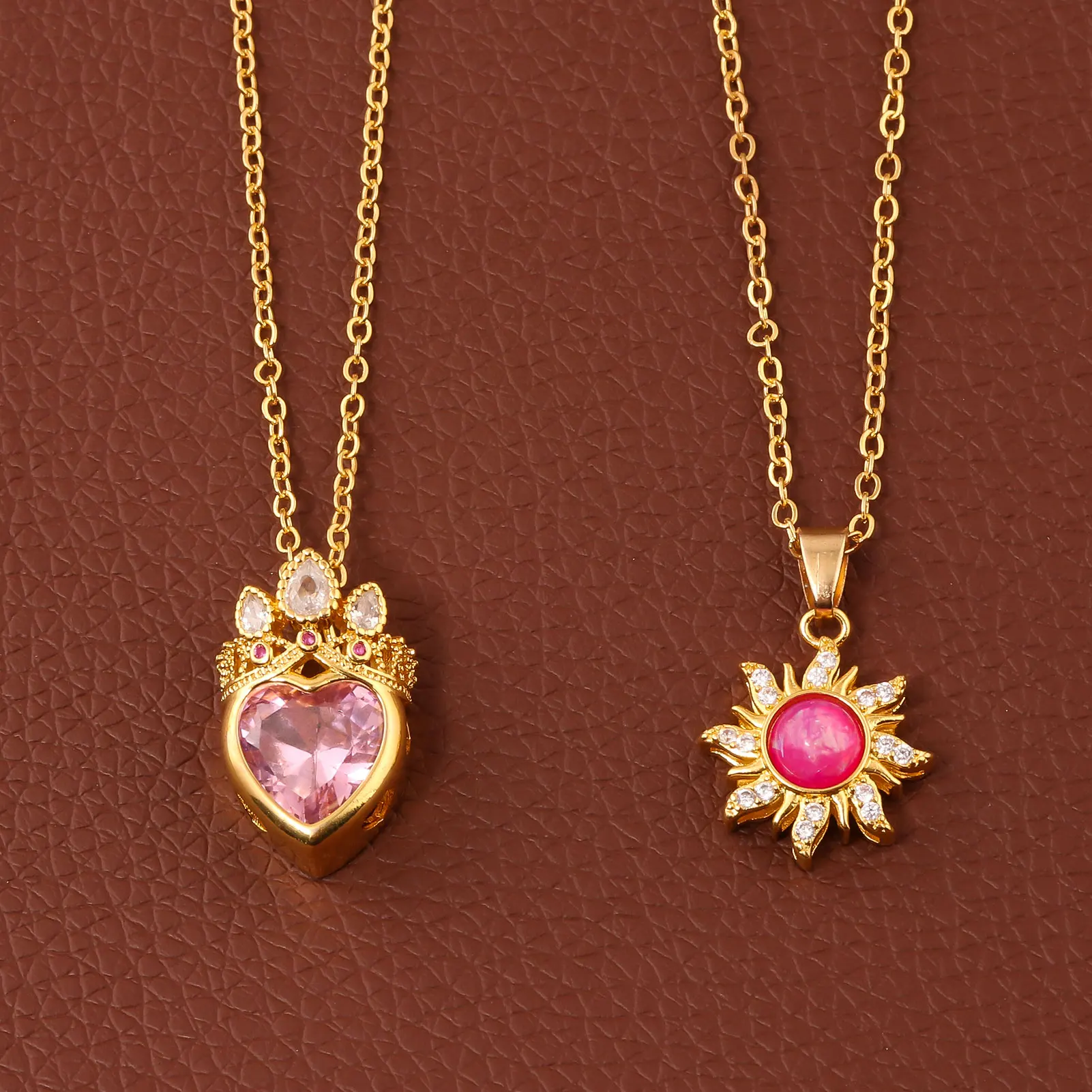 2PCS/Lot Anime Princess Long Hair Sun Crystal Crown Charm Necklace Rapunzel Rhinestone Girl Gift Pendant Chain Elegant Jewelry