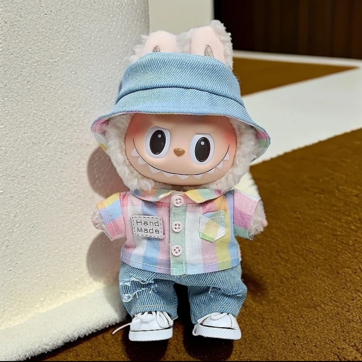 

Toyland Trends-Doll Clothing, Compatible Labubu Clothes, Colorful Plaid Shirt with Jeans, Cowboy Hat, White Canvas Shoes, Fits 1
