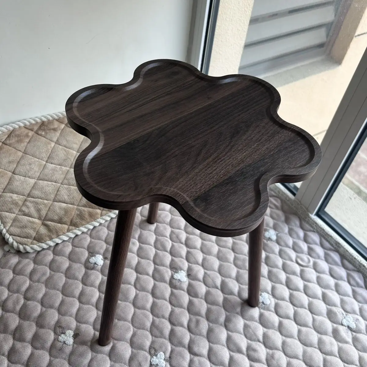 طاولة القهوة الصغيرة الرجعية الكلاسيكية طاولة صغيرة غرفة المعيشة الجرف شرفة خليج نافذة السرير طاولة مستديرة صغيرة