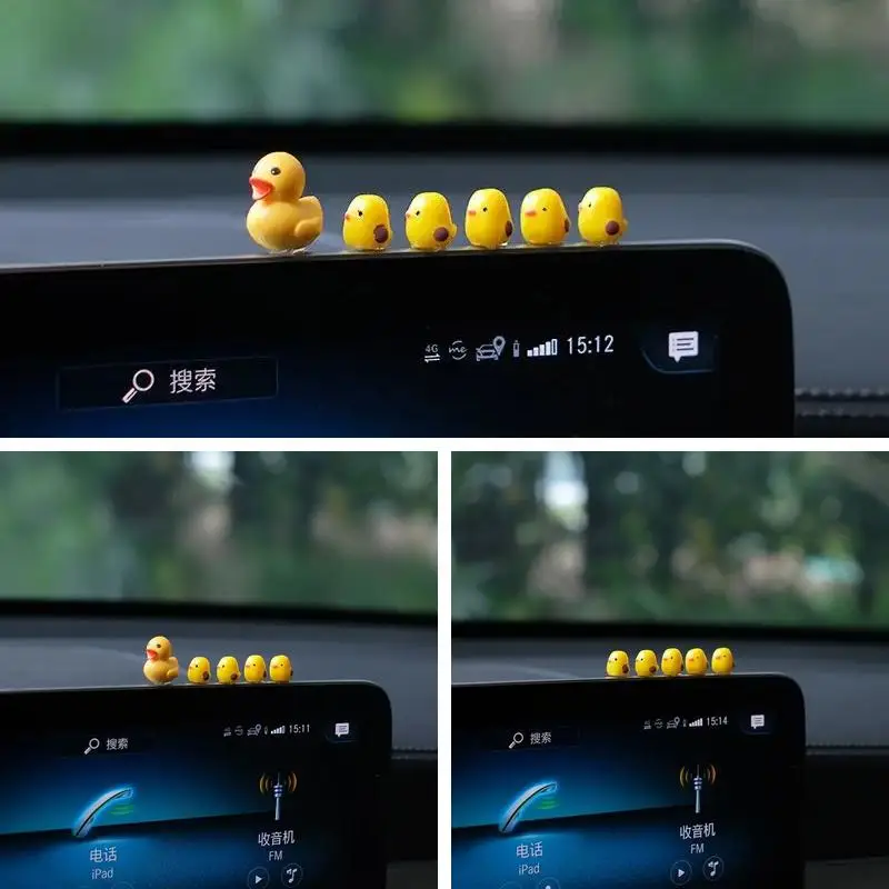 5Pcs Cute Mini Duck Car Interior Ornaments, Decor for Rearview Mirror & Dashboard, Universal Auto Decoration Gift for Men and Wo