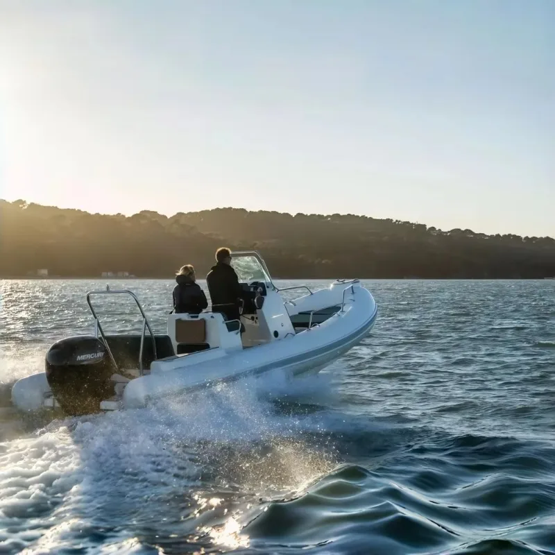 New Design 5.8m Family Travel Boat 5083 Hull Powerful Outboard Rigid Inflatable Boat