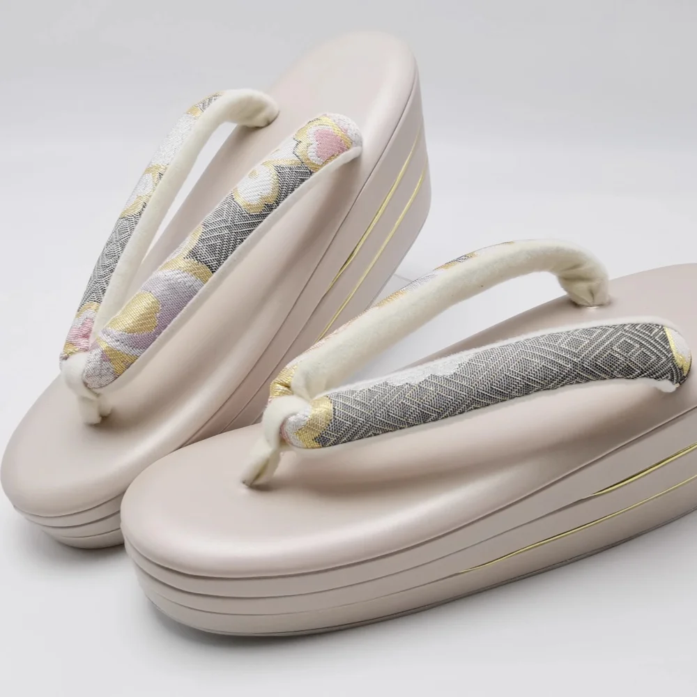 

Japanese Style Women's Formal Geta Sandals Furisode Kimono Zori Sweet Cosplay Footwear Summer High Heel Flipflops