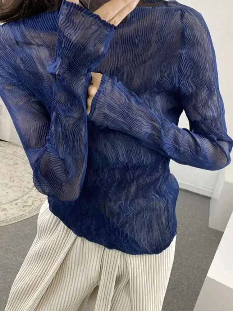 تي شيرت نسائي غير رسمي ذو ثنيات وياقة واقفة تي شيرت نسائي بأكمام كاملة بلون سادة بيبلوم فضفاض مياكي صيف جديد 2025