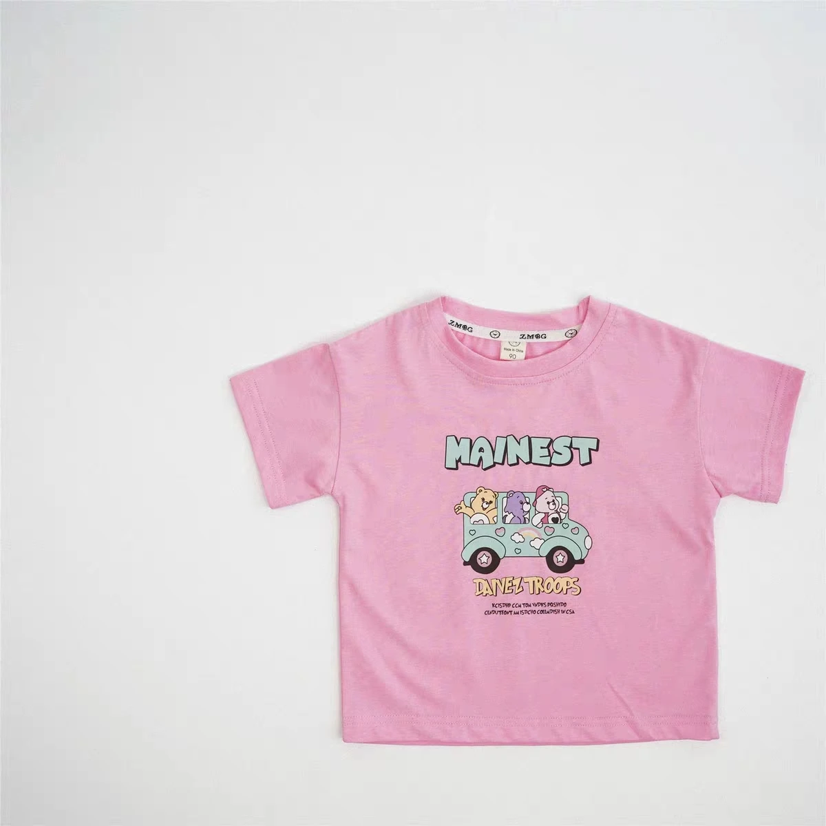 T-shirt da bambina stampata con orsetto carino 2024 nuovo abbigliamento estivo magliette a maniche corte per bambini magliette da ragazza in cotone