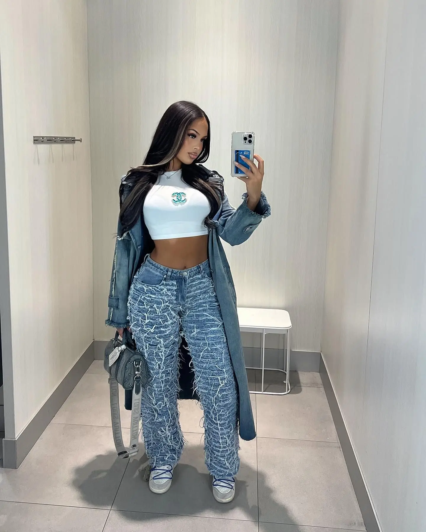 

2024 Spring New Solid Color Ripped Straight Leg Tassels Denim Pants Women Fashion Retro Button Streetwear Trousers Y2k Clothes