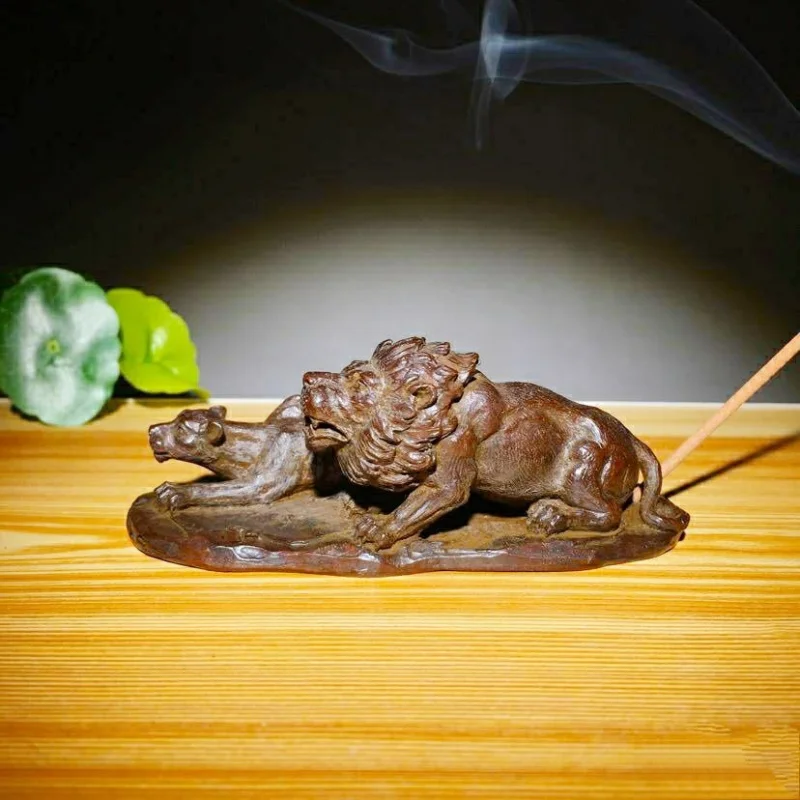 Solid lion incense holder, purple copper hand-held piece, tea pet, paperweight, small ornament, vintage collectible