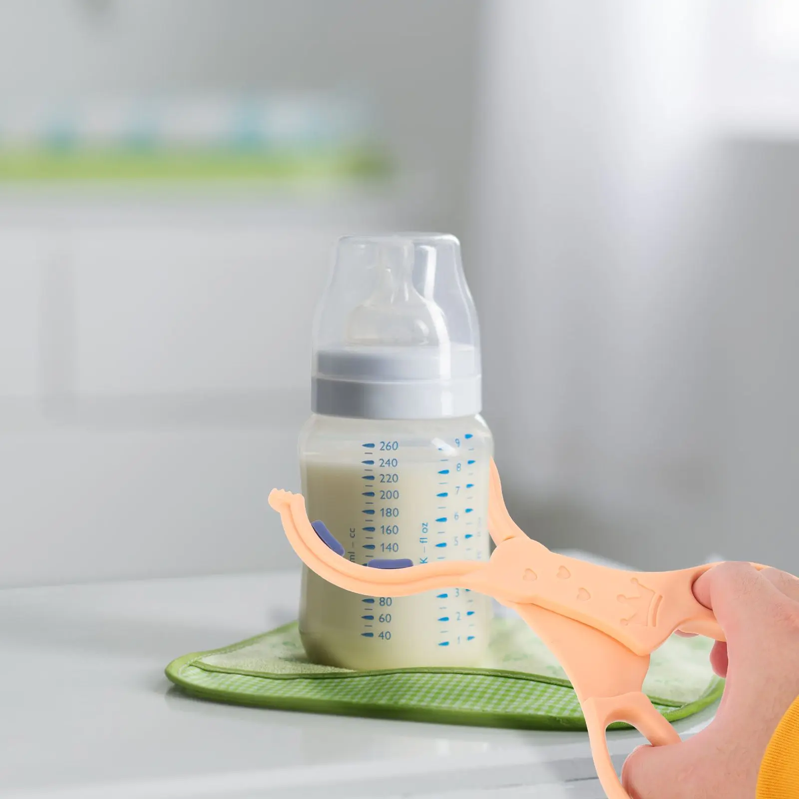 Bottle Clip Infant Clamp Nursing Feeding Tong Pacifier Baby Milk Detachable Breast Bottles