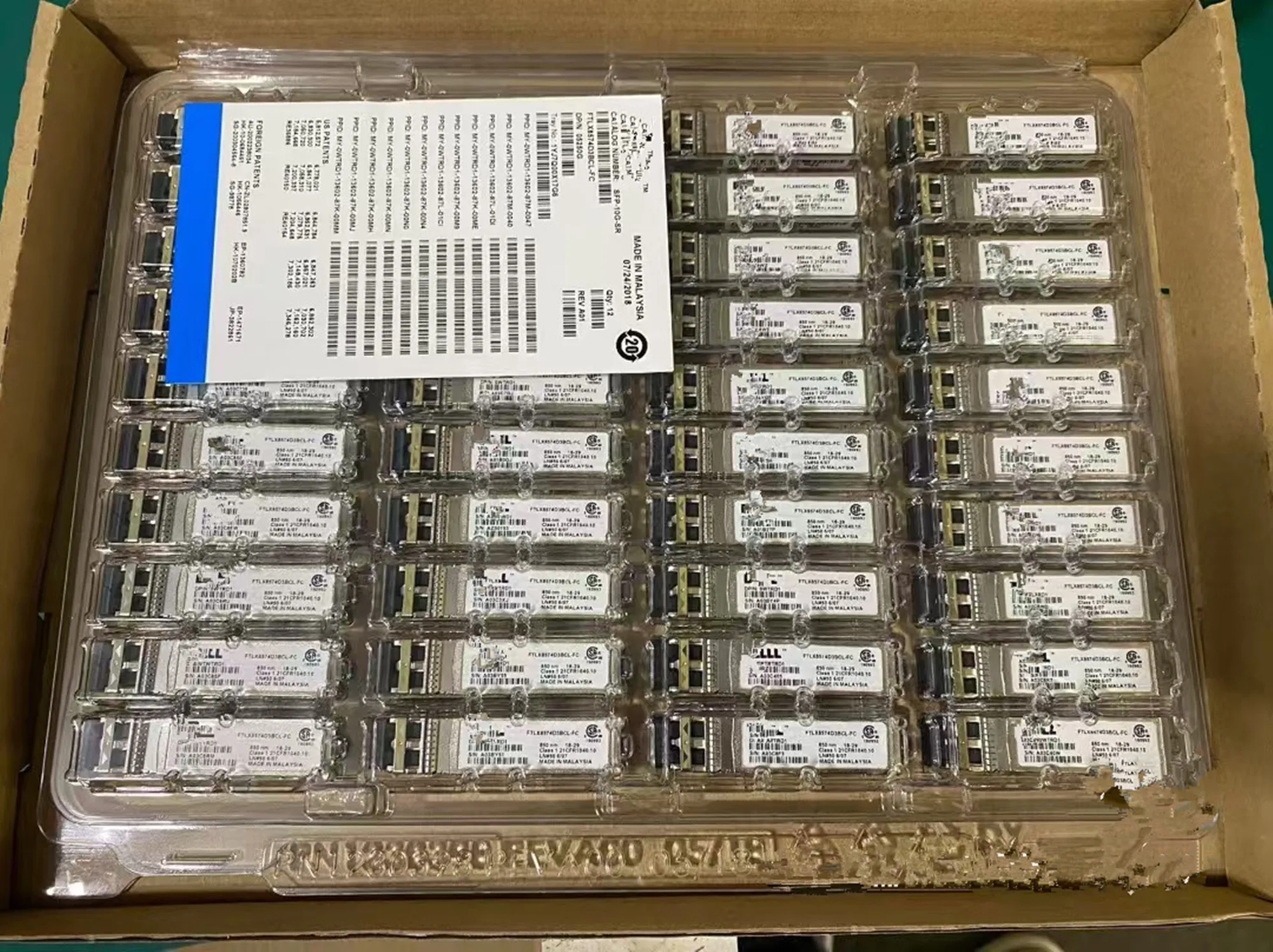 

Sfp Transceiver 10G FTLX8574D3BCL-FC 0WTRD1 sfp 850nm 300m sr 10G/10GB Transceiver/Multimode Dual Fiber Transceiver Module