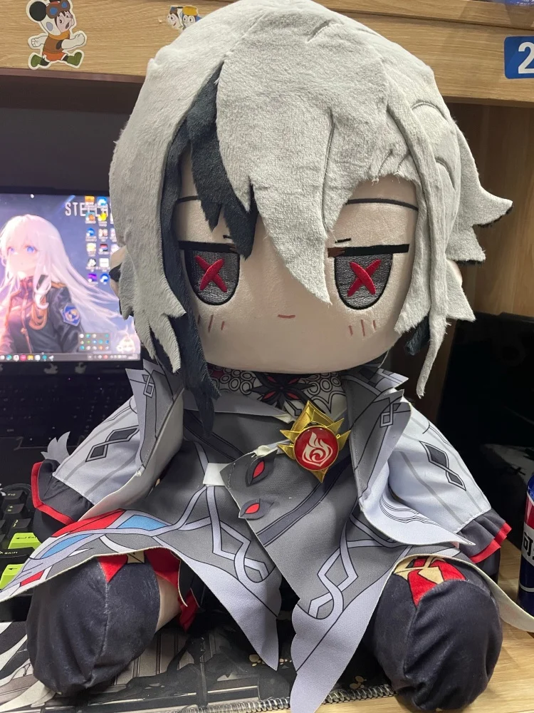 

Genshin Impact 40cm The Kneve Plush Doll Arlecchino Fatui Harbinger Merch Plush Throw Pillow Sitting Cotton Doll Collection Toy