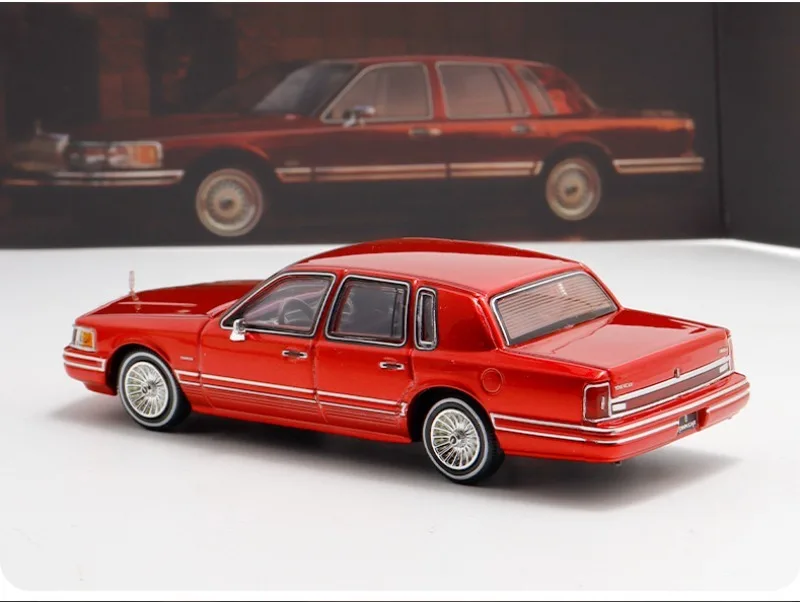 MK 1/64 3.0 Town Car Alloy Toy Motor Vehicle Diecast Metal Model Prezenty