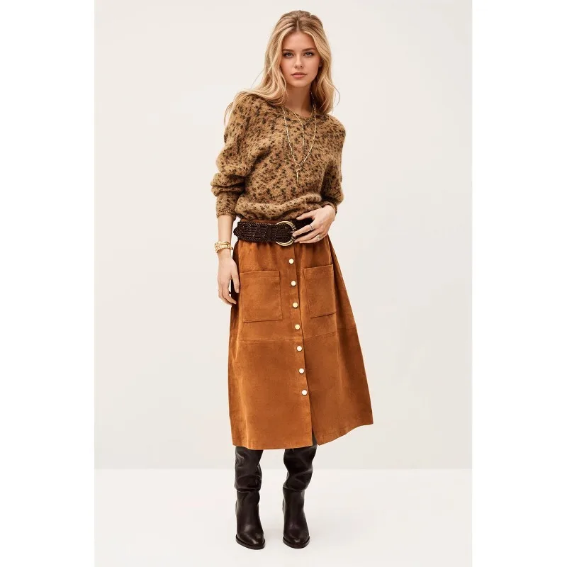 

2025 Women's Retro Corduroy Single-breasted High-waisted Mid-length Skirt, Autumn and Winter Fashionable Classic Brown Skirt