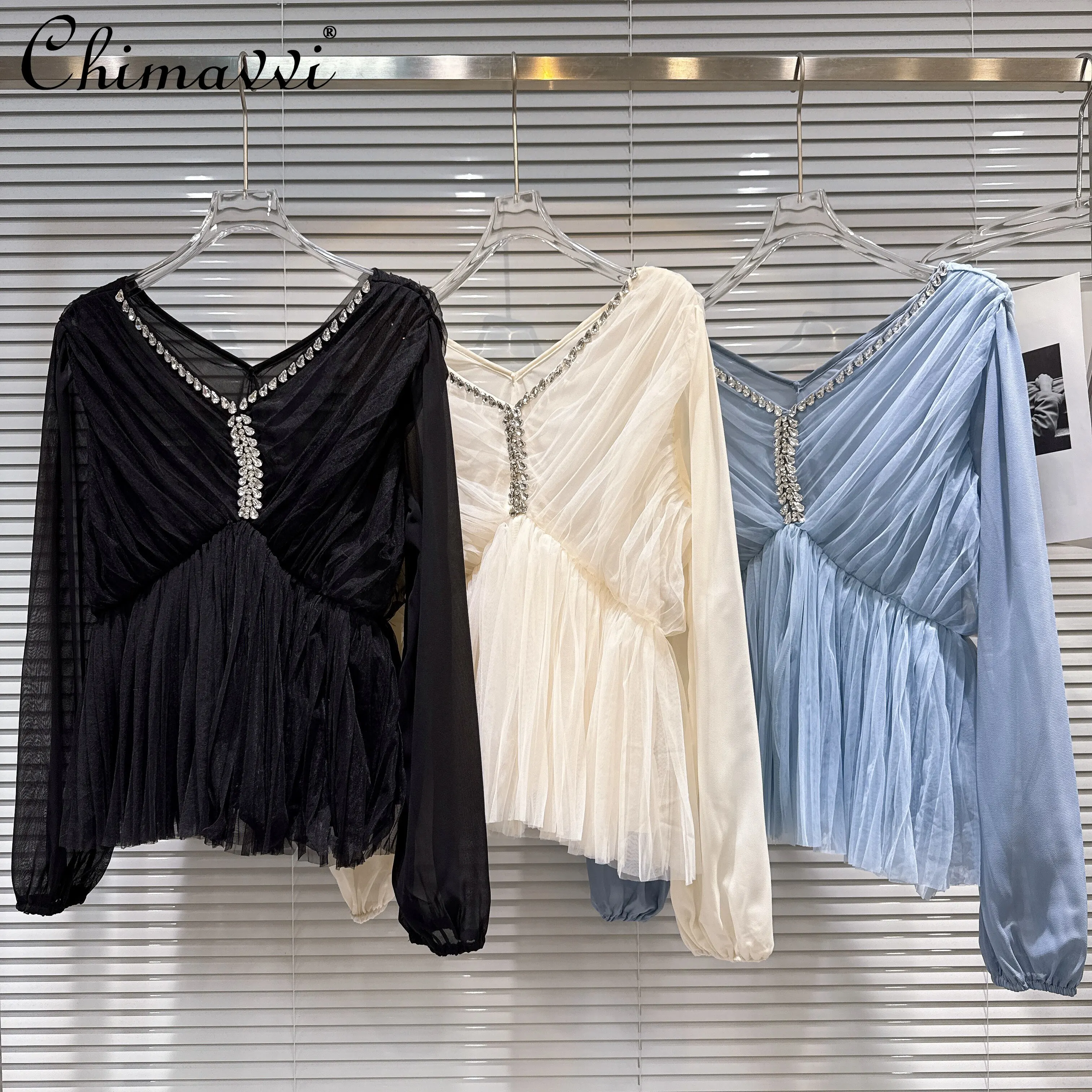 

Весенняя французская элегантная шифоновая блузка 2026 года с V-образным вырезом, украшенным стразами, и длинными рукавами-фонариками, универсальная милая рубашка-топ для женщин