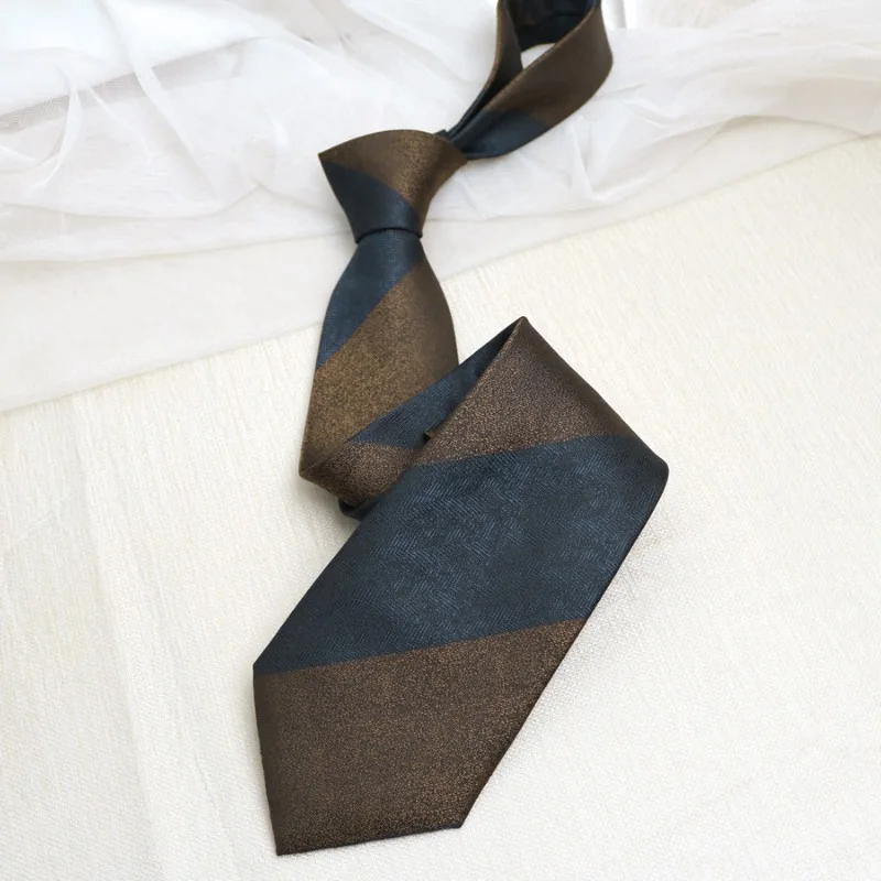 Krawat w ukośne paski w kolorze kawy, casualowy, na co dzień, dodatek do kołnierzyka, prosty, casualowy, w stylu college, krawat z charakterem, modny, uniwersalny.