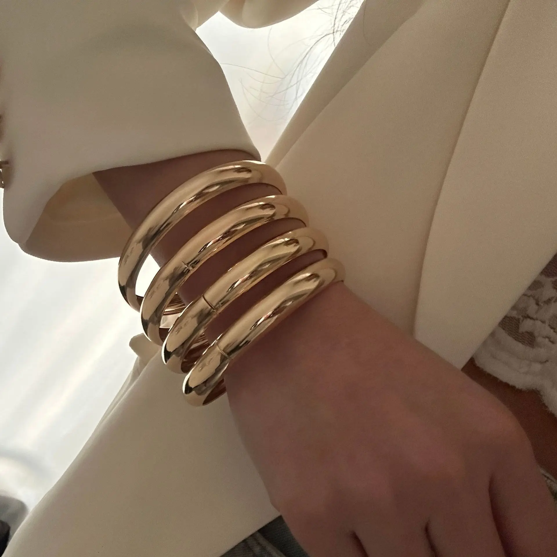 4Pcs/Set Simple Round Bangles Sets Punk Hip Hop Men Gold Silver Color Geometric Wide Bangles For Women Bracelet Gift Jewelry