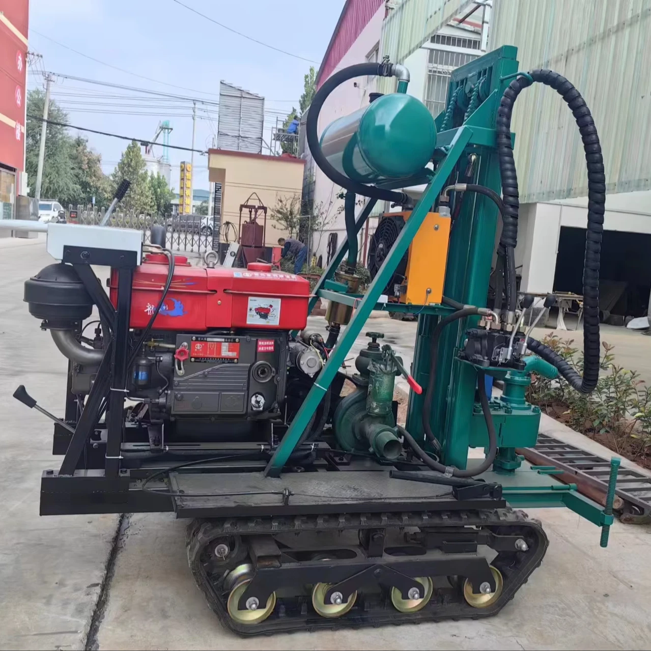

Mini Tracked diesel Powered Small Caliber Deep Small Water Well Drilling Rig