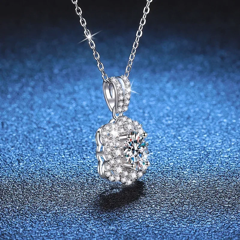 18K platinum diamond necklace, egg-shaped moissanite buds plated with PT950, platinum clavicle chain, 1 carat D color pendant