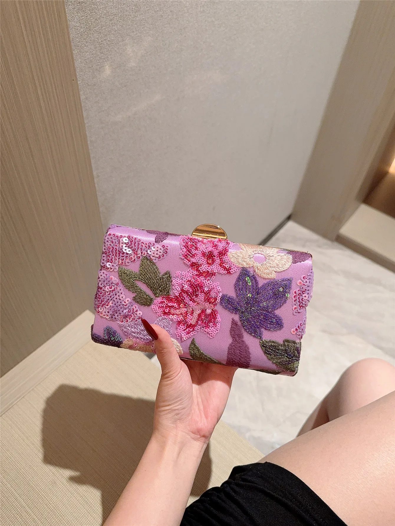 

New Cross-Border Sequin Embroidery Floral Chain Clutch Bag Chain Bag Fashionable Women's Bag Crossbody Bag