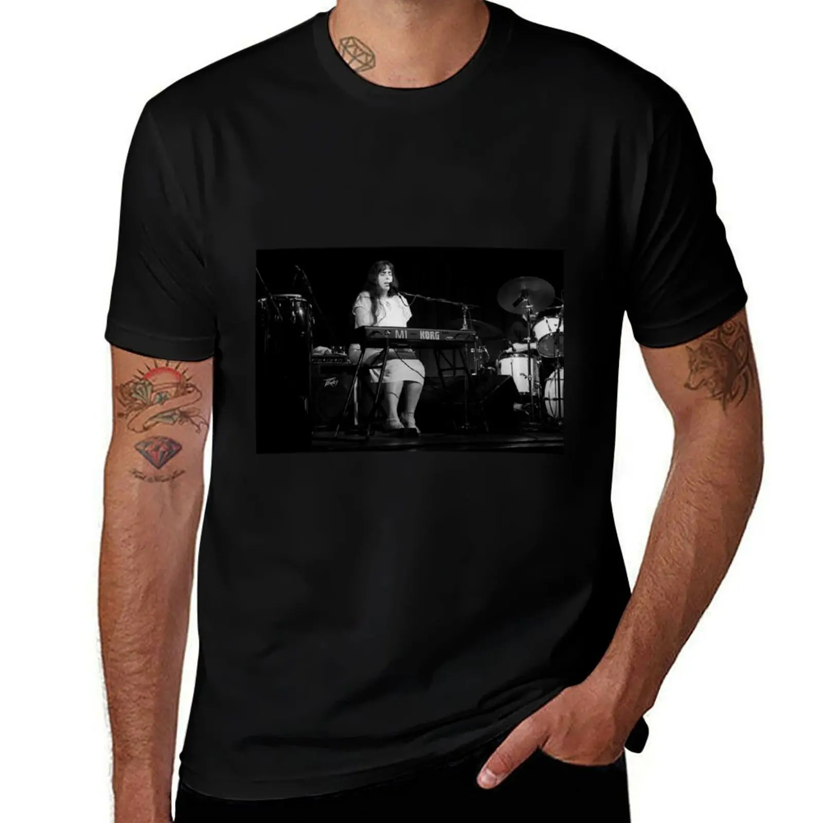 

Laura Nyro - BW Photograph T-Shirt Trend Art Print T-Shirt