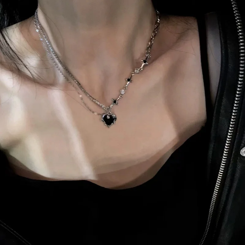 1pc Star & Heart Layered Necklace – Sweet-Edge Pendant Choker for Everyday Fashion.