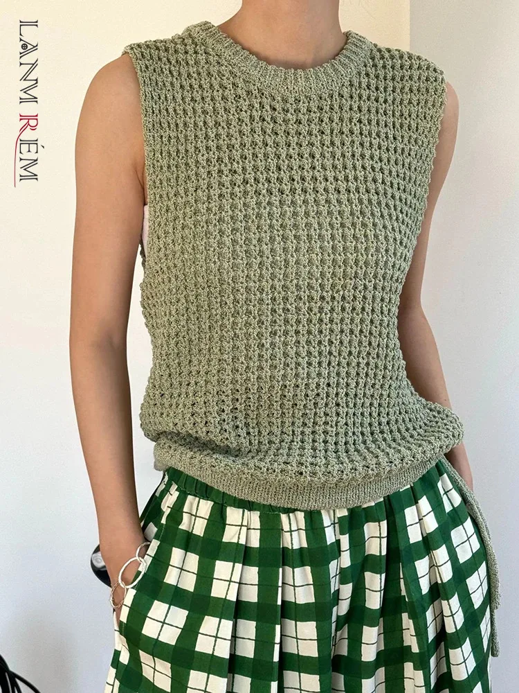 

LANMREM Knitting Hollow Out Vest For Women Round Neck Sleeveless Minimalism Casual Loose Tanks Fashion 2024 Summer New 26D9343