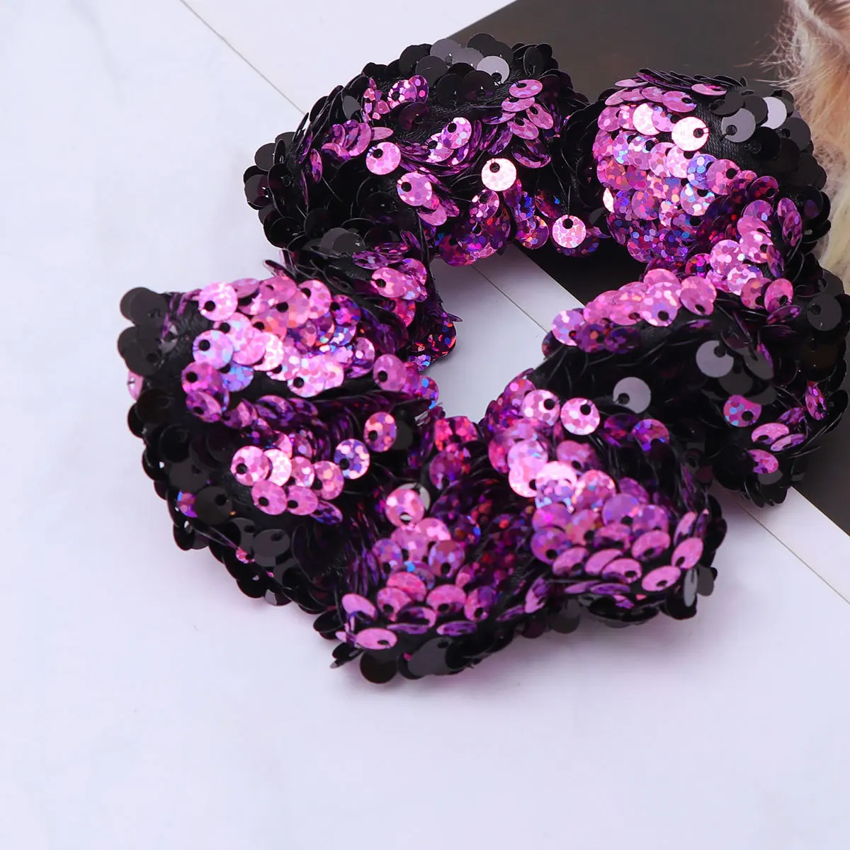 

1 Unit Sequins Hair Band Rosy Premium Fabric Hair Rope for Girls Women Eye Catching Ponytail Holder Daily Use Chic Style