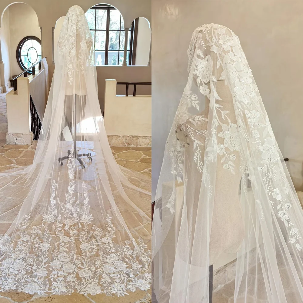 

Graceful Appliques Flowers Wedding Veil 3M Royal Bridal Veil with Comb Long Special Cut Veil White Ivory Wedding Accessories