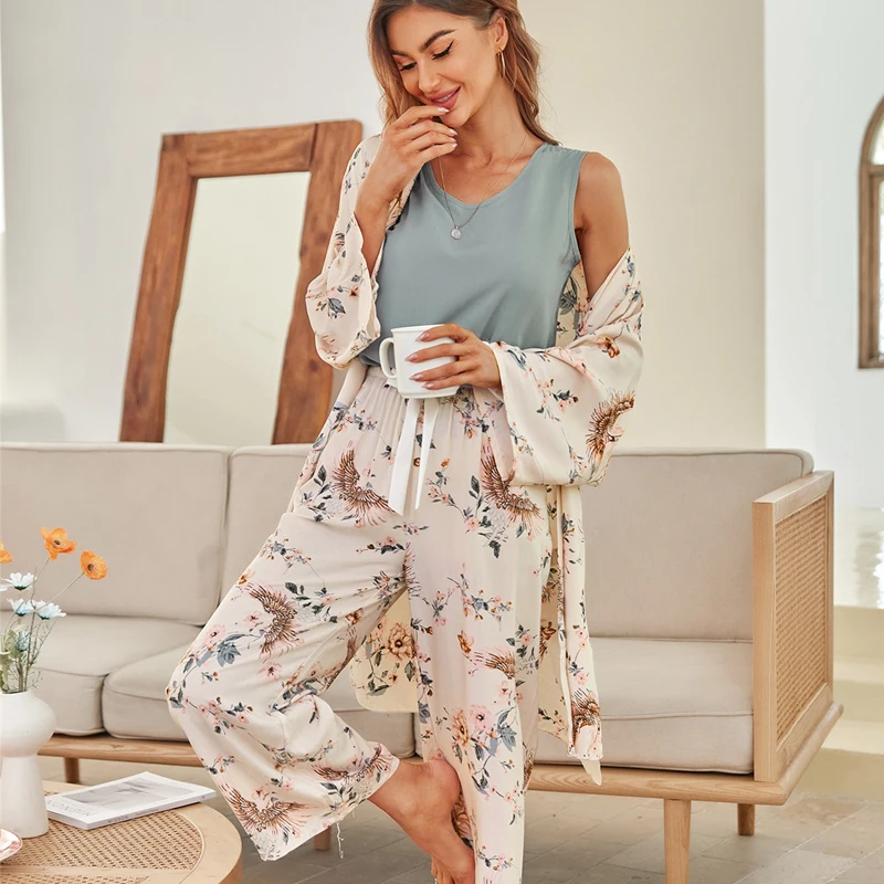 Conjunto de pijamas estampados florais femininos, pijamas soltos femininos, pijamas de primavera, lounge de verão, venda quente, viscose, 3 peças