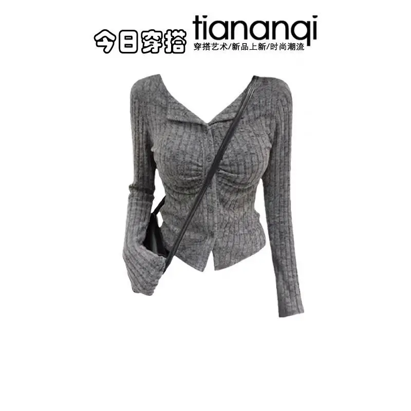 Spring and Autumn Temperament Set, Women's Age Reducing Waist Cinched Knitted Sweater+high Waisted Checkered Skirt Two-piece Set