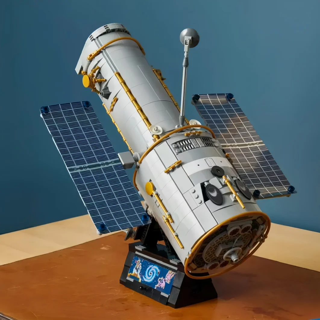 New 1252pcs Observatory Space Exploration Satellite Orbital Space Telescope Building Blocks Model Toy Birthday Ornament Gifts