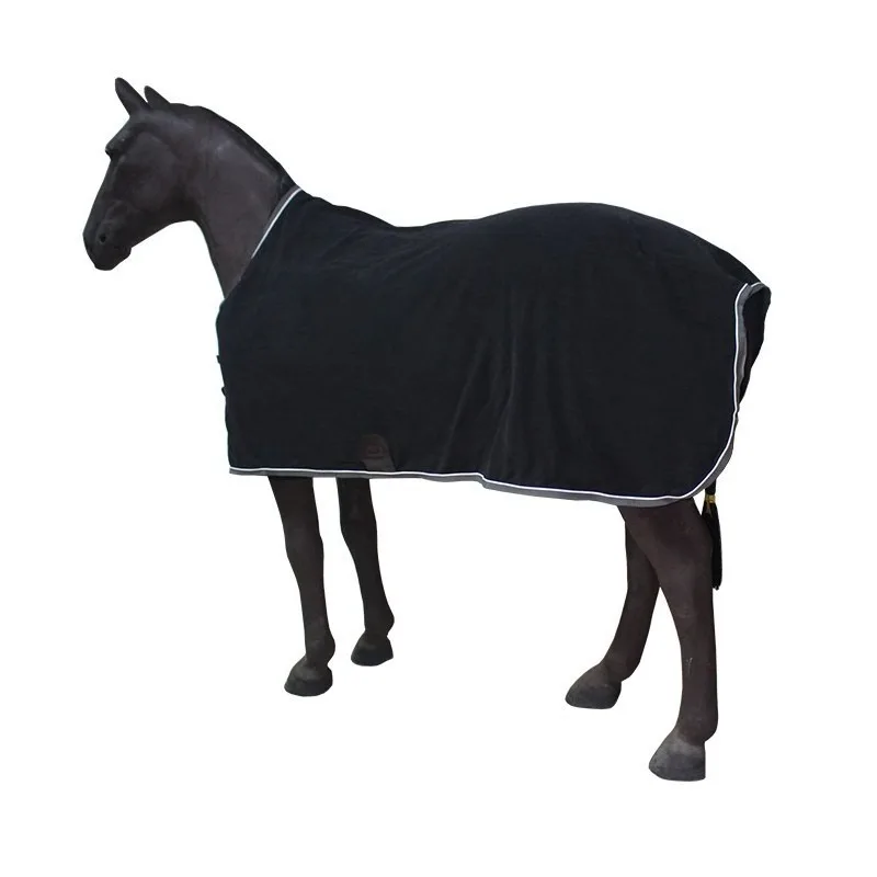 couvertures-en-polaire-douce-pour-chevaux-pour-le-printemps-et-l'automne