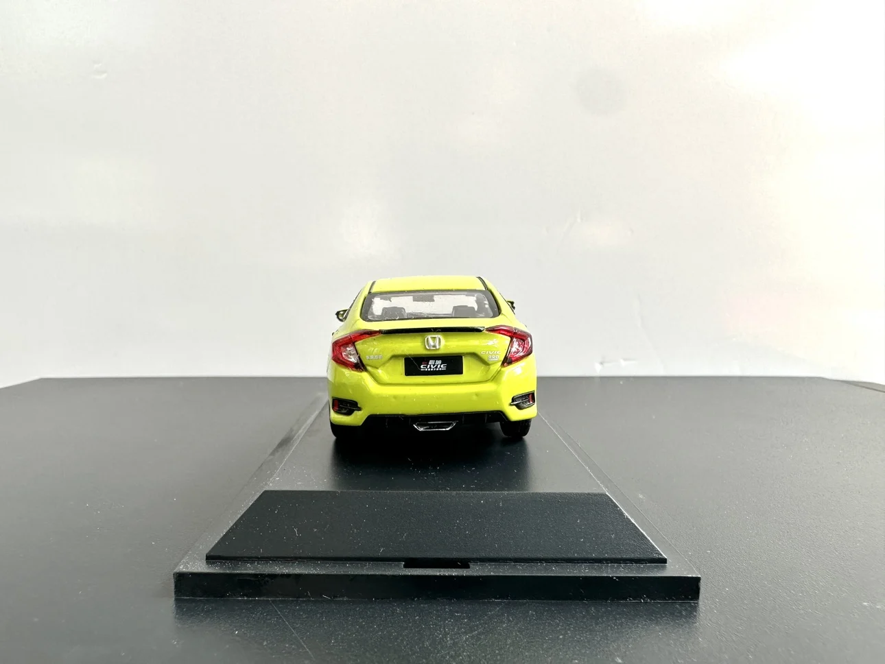 Dongfeng Honda 2021, 10. generacja sedan Civic Żółty Model Samochodu 1:43 Model Symulacyjny Centralny Panel Sterowania Internetowy Celebrytka