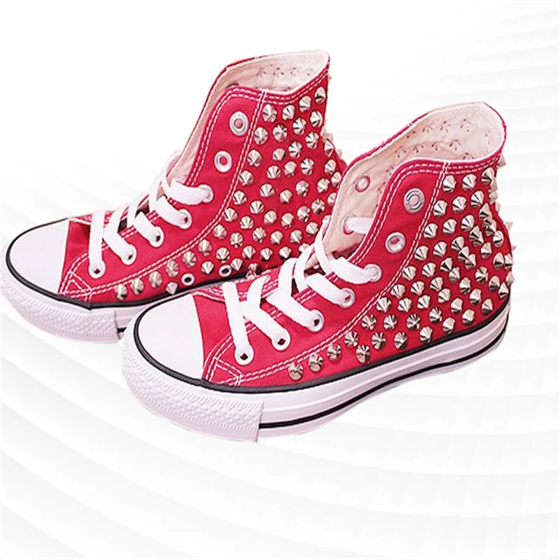 Zapatos de lona rojos creativos punk hip hop con remaches, zapatillas informales con cordones de talla grande para hombres y mujeres 35-46