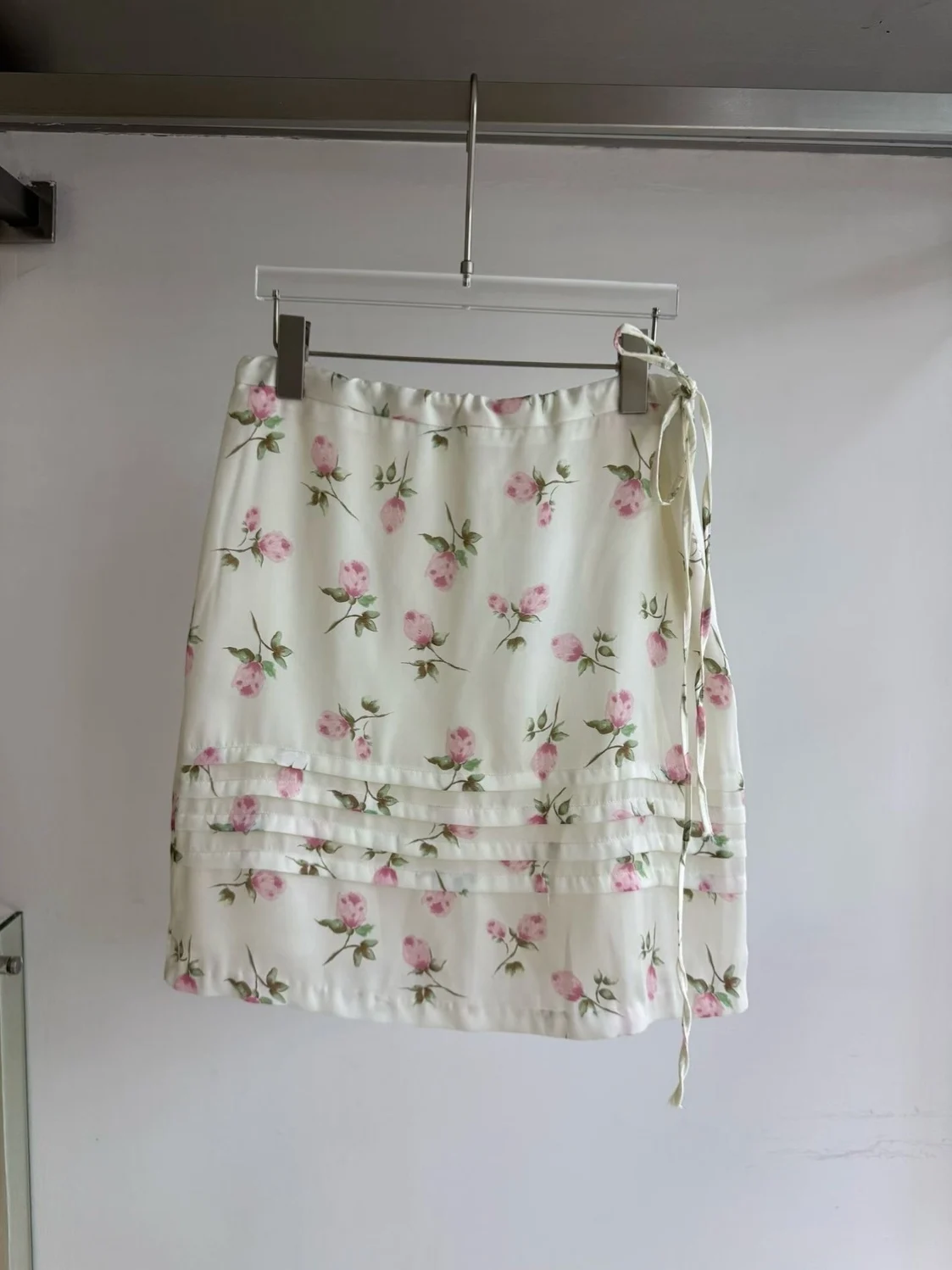 

Женская миди-юбка Ele с цветочным принтом, на завязках по бокам, с эластичным поясом, свободного кроя, лето 2026, с высокой талией, прямого силуэта, универсальная