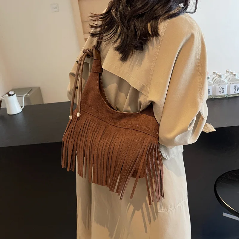 

Shoulder 2025 Spring Summer New Velvet Tassel Women's Fashion Simple Texture Crossbody Bag