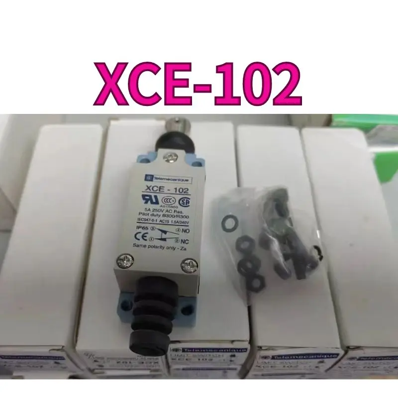 New limit travel switch XCE-102 in stock for quick delivery