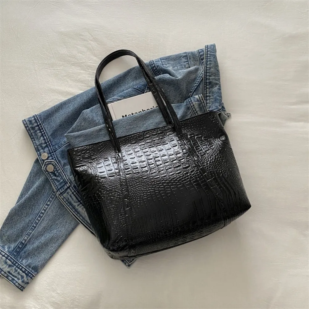 رائعة بولي Leather جلد المرأة حقيبة يد نمط التمساح الفاخرة حقيبة كتف الإناث سعة كبيرة التنقل الإبط حمل حقيبة السيدات