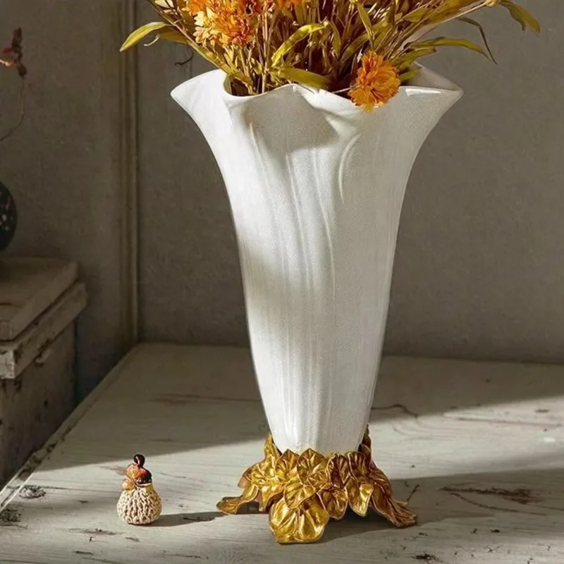 Ceramic, floral, vases, home decoration, yellow-green plum grove, white Nordic decoration, American style living packaging, mode