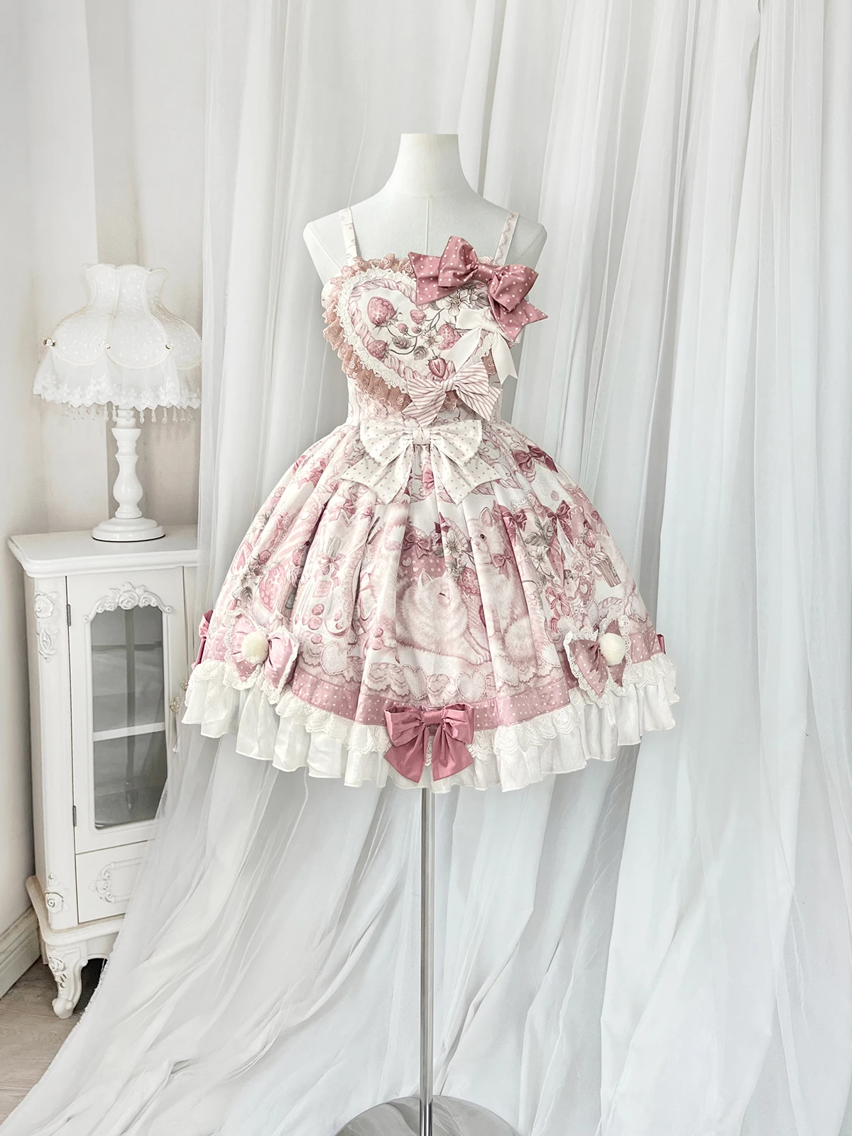 2025 جديد إمرأة حلو ولطيف الوردي القط مطبوعة الخصر مقصوص لوليتا فستان بحزام شال مع القوس قطعتين مجموعة