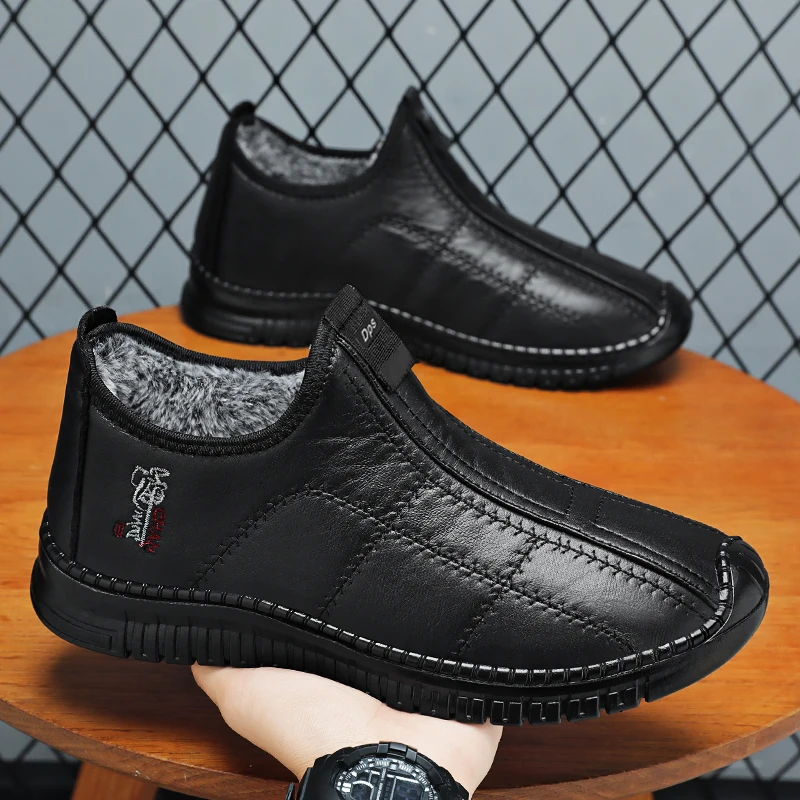 Nuevas botas de algodón de cuero para hombre, zapatos de algodón impermeables para hombre, zapatos de algodón cálidos y gruesos con forro polar para invierno
