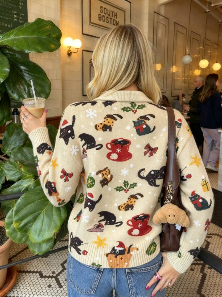 Christmas Women's Cat-Pattern Knitted Cardigan, a Cute Long-Sleeved Knitted Top with a Front Button Design, a Festive Style Winter Casual Coat.
