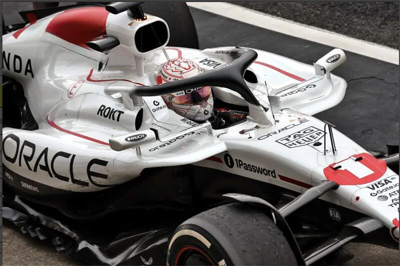 

MINICHAMPS 1:64 ORACLE RB RACING RB21 JAPANESE GP 2025 Diecast Collector's Vehicle Model Car