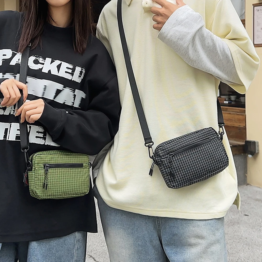 

Crossbody Bag, Minimalist Grid Pattern Shoulder Bag, Compact Nylon Crossbody Purse, for Daily Commute, Outing Women