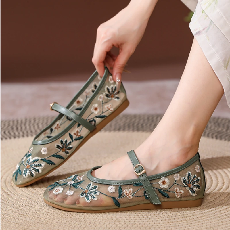 2025 Spring High Quality Casual Mesh Women\'s Flats, Buckle Decoration Big Size Mary Jane Shoes  womens shoes