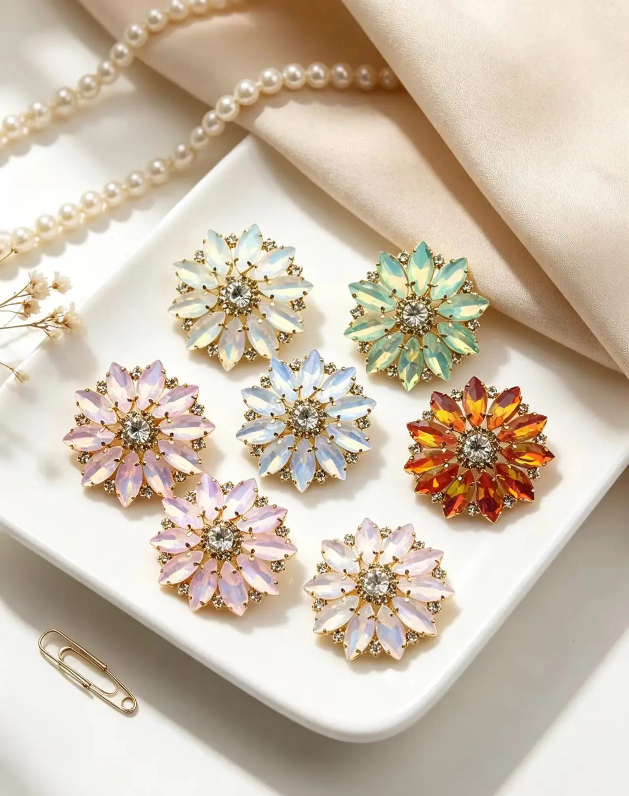 Mixed Color Flower Marquise Resin Crystal Buttons 8Pcs Per Pack 3.8x3.8cm Gold Plated Rhinestone Sew On Accessories for Dress DI