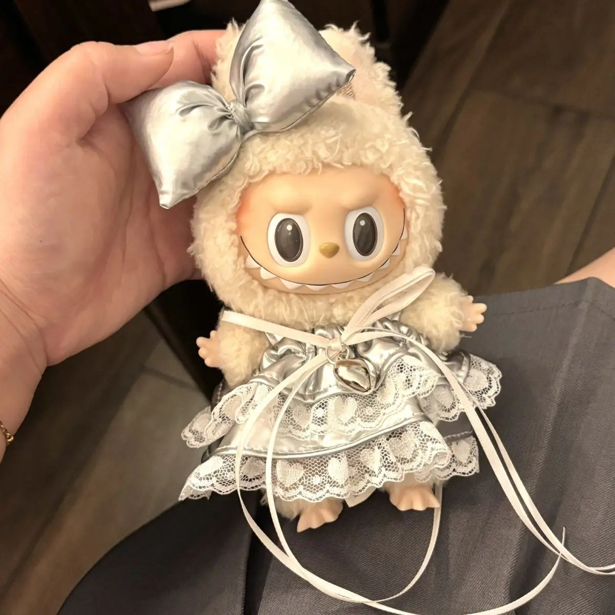 Labubu Doll Clothes Lace Princess Dress with Silver Bow Outfit for 1-3 Generation Vinyl Figure Hanging Keychain Decor Set