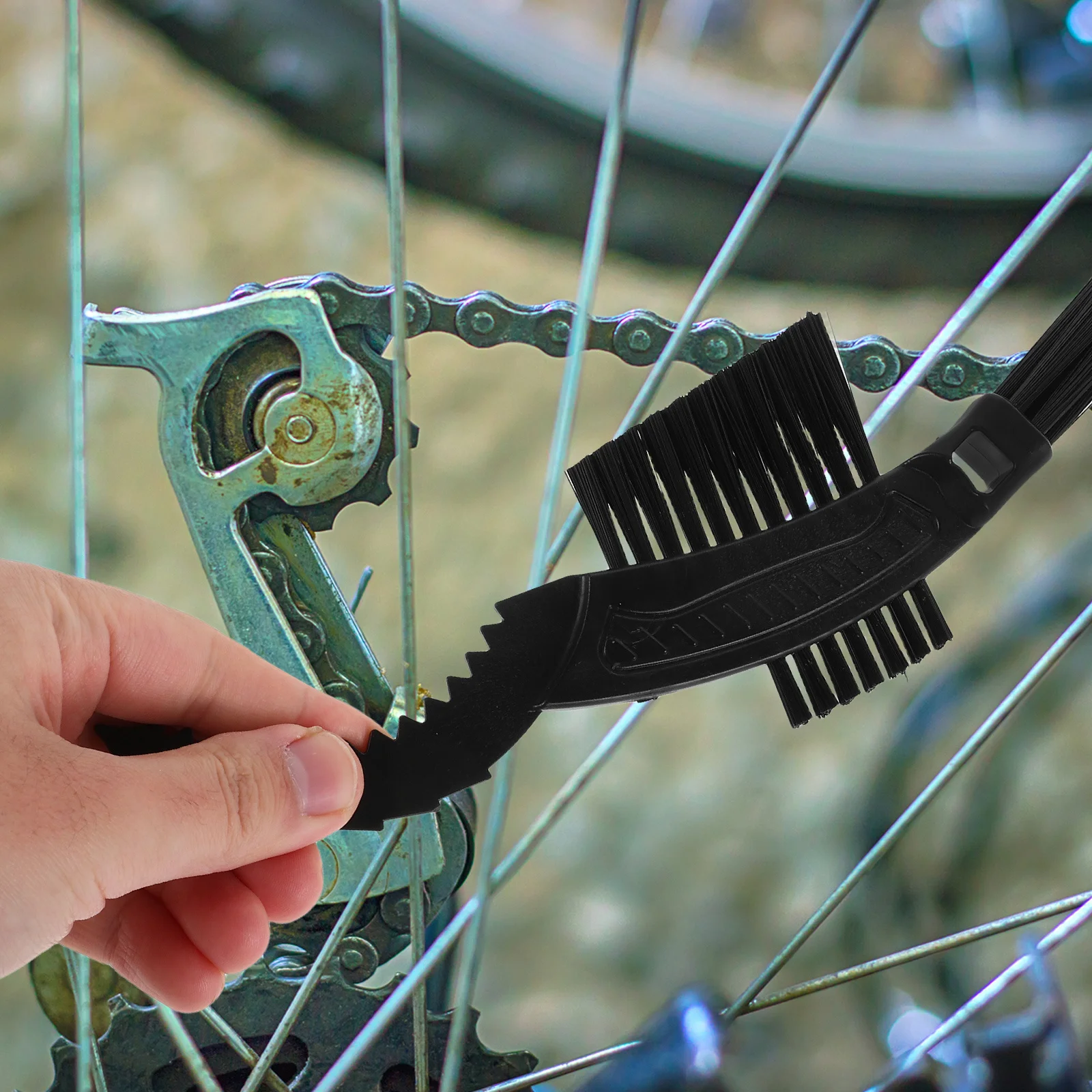

Bike Chain Cleaning Brush Kit Multifunctional Bicycle Chain Crankset Brush for Mountain Road Bikes Efficient Dirt Grease Removal