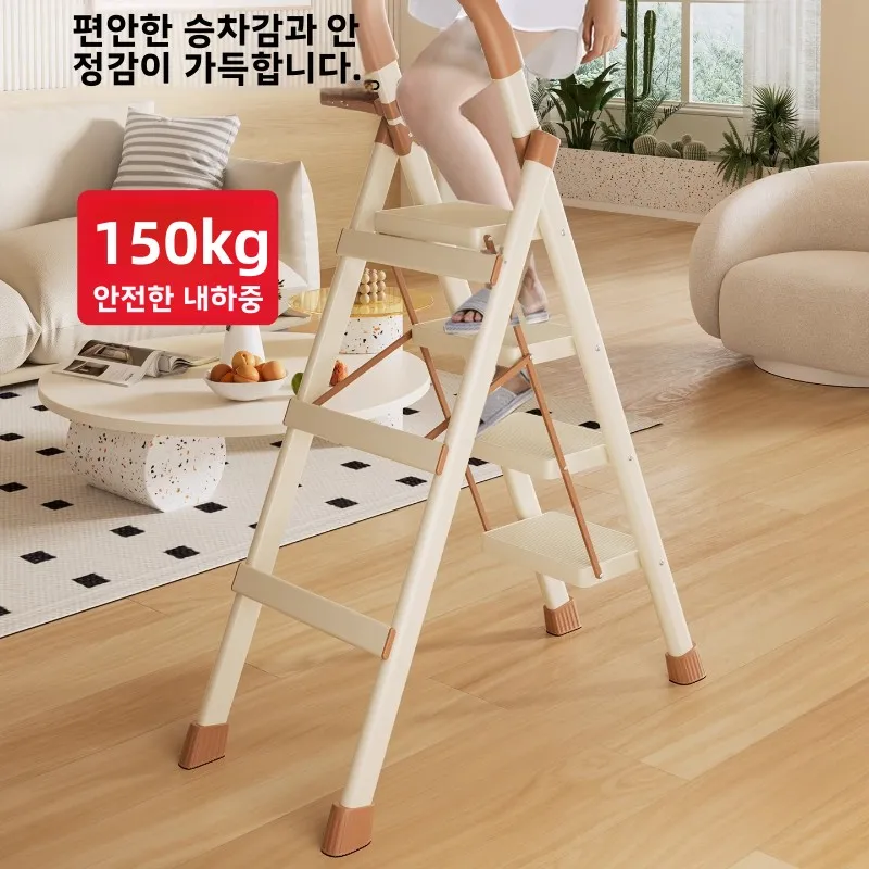 Лестница из сплава для дома