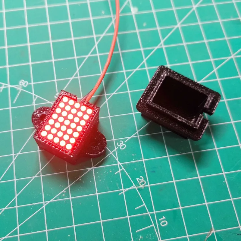 

LED Universal Dot Matrix Tail Light for 1/10 RC Crawler Car Traxxas TRX4 Defender Bronco AXIAL SCX10 RC4WD D90 Chevrolet TRX6