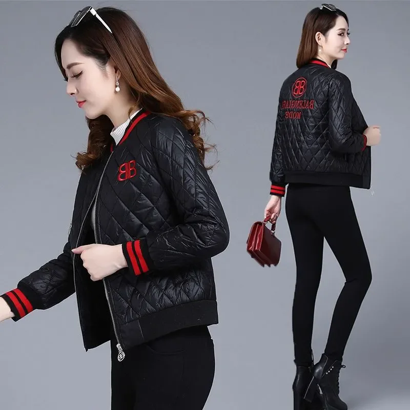 

Short Cotton Coat Women 2025 Winter New Loose Mom Fashion Thin Down Padded Jacket Female Outerwear Letter Puffer Clothes W679
